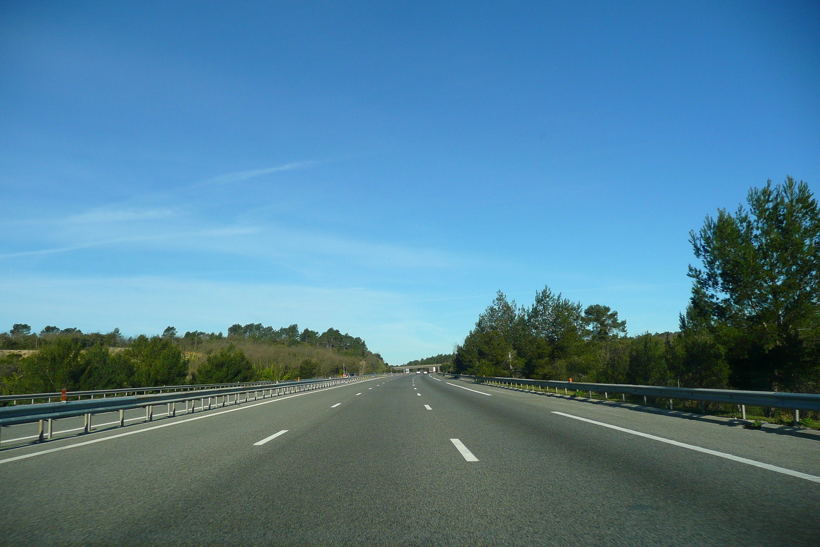 รูปถ่าย ฝรั่งเศส(France) เฟรนช์ริวิเอรา(French Riviera) ถนนจากเลอลุกไปแอ็กซ์(Le Luc to Aix Road) 2008-04 52