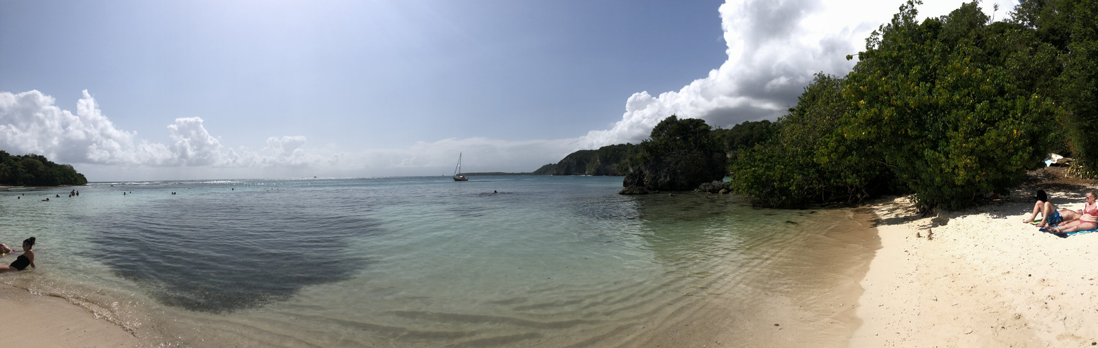 รูปถ่าย กวาเดอลูป(Guadeloupe) หาดปตีอาฟวร์(Petit Havre Beach) 2021-02 24