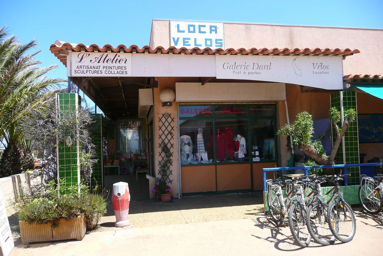 รูปถ่าย ฝรั่งเศส(France) เกาะปอร์เกอรอล(Porquerolles Island) ท่าเรือปอร์เกอรอล(Porquerolles harbour) 2008-05 42