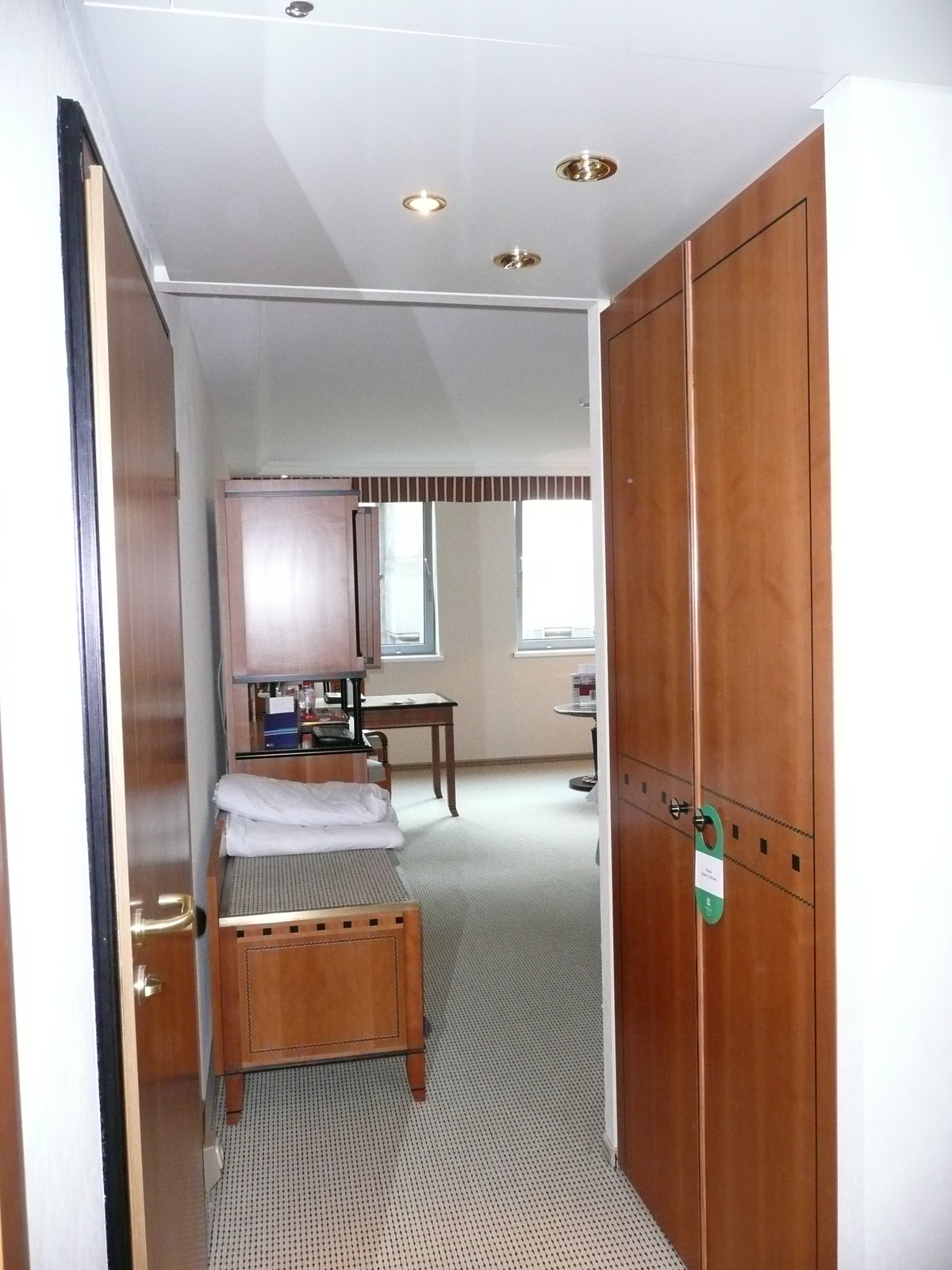 รูปถ่าย ฮังการี(Hungary) บูดาเปสต์(Budapest) โรงแรมเคมพินสกี้ คอร์วินุส(Kempinski Hotel Corvinus) 2007-06 47