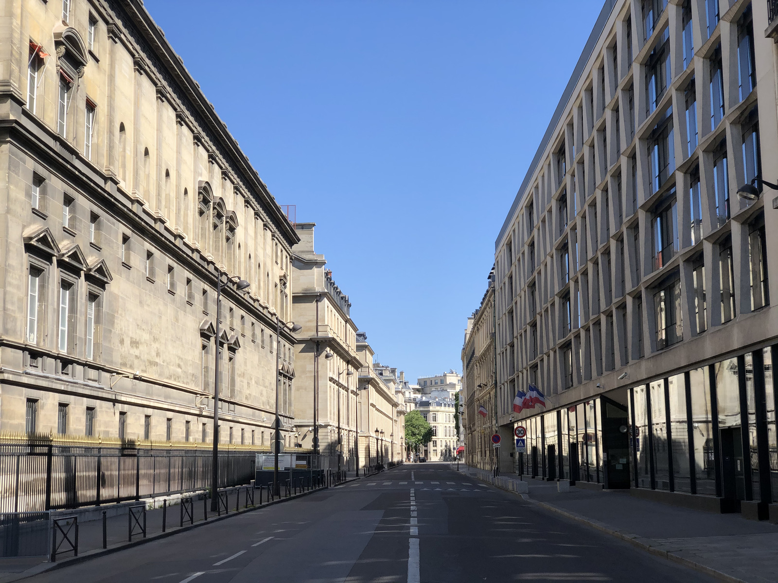รูปถ่าย ฝรั่งเศส(France) ปารีสช่วงล็อกดาวน์(Paris lockdown) 2020-04 28