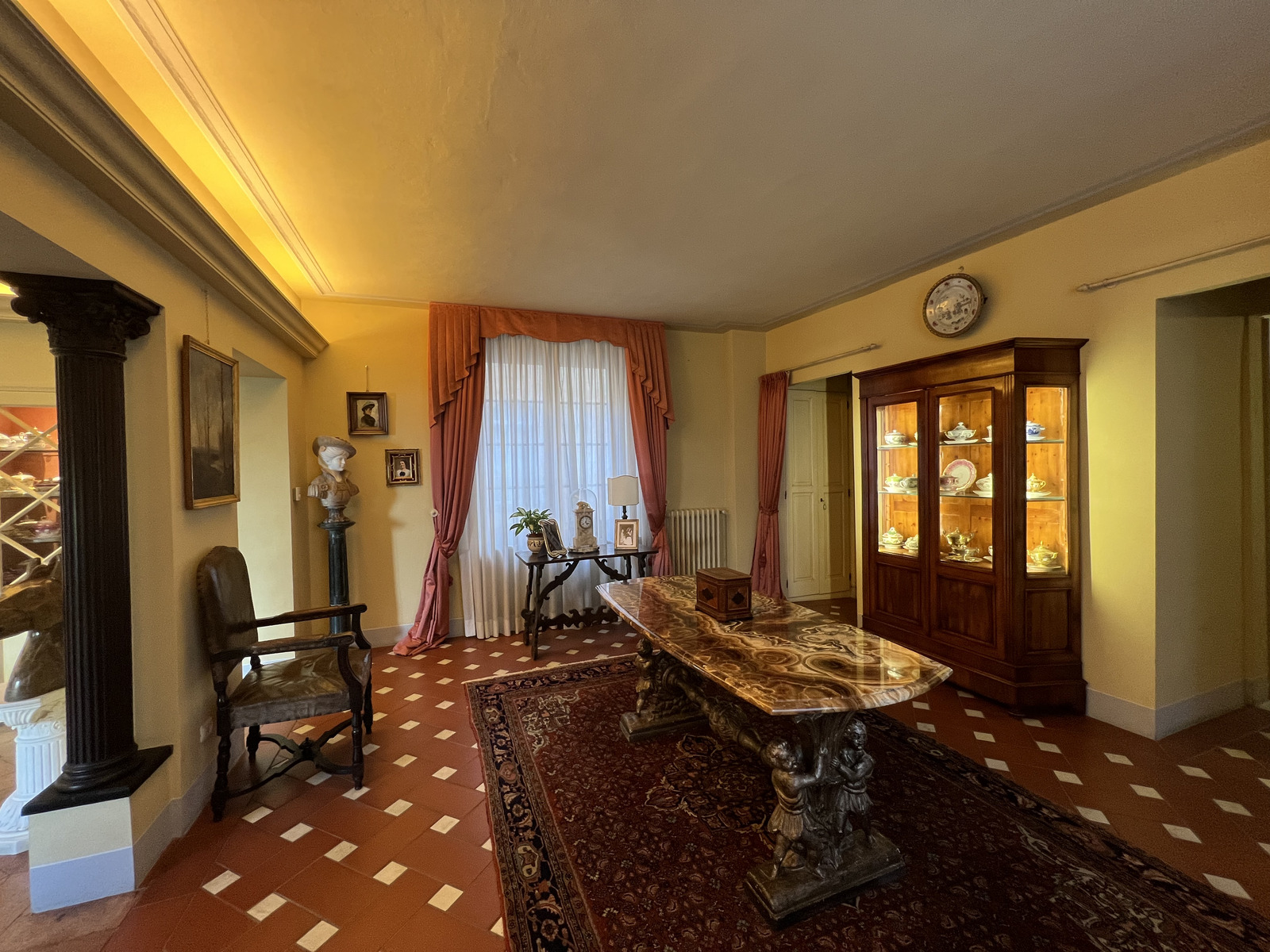 รูปถ่าย อิตาลี(Italy) วอลแตร์รา(Volterra) วังวีตี(Palazzo Viti) 2021-09 18
