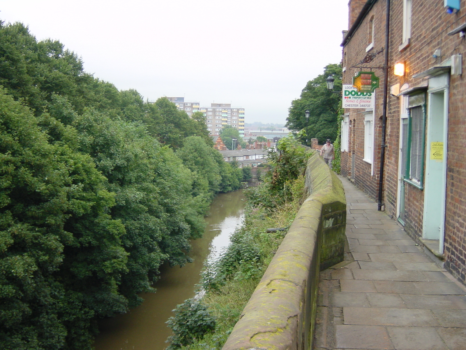 รูปถ่าย อังกฤษ(United Kingdom) เชสเตอร์(Chester) 2001-08 21