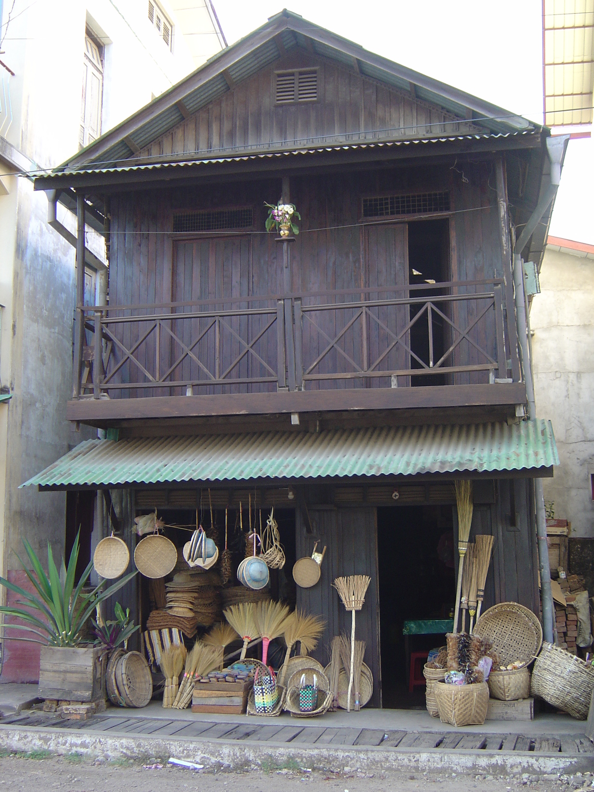 รูปถ่าย พม่า(Myanmar) มะริด(Myeik (Mergui)) 2005-01 50
