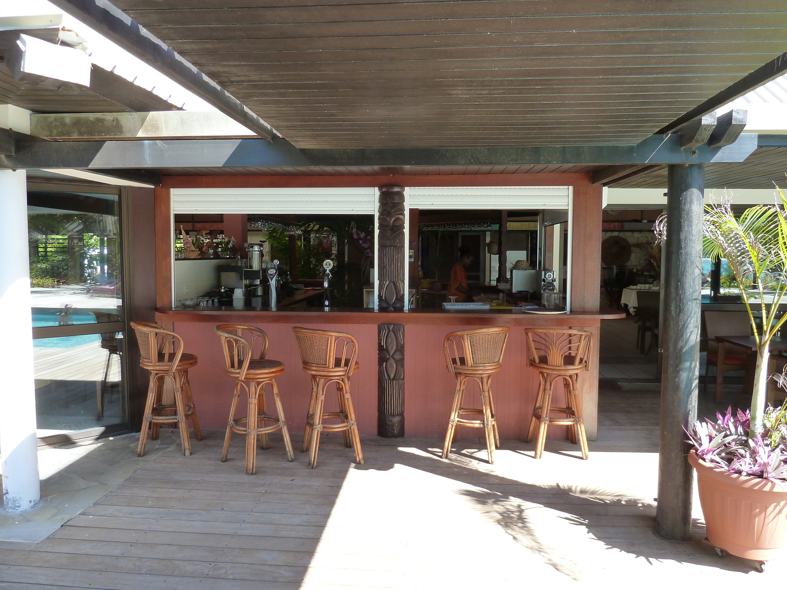 รูปถ่าย นิวแคลิโดเนีย(New Caledonia) เกาะลีฟู(Lifou) โรงแรมเดรฮูวิลเลจ(Drehu Village Hotel) 2010-05 81