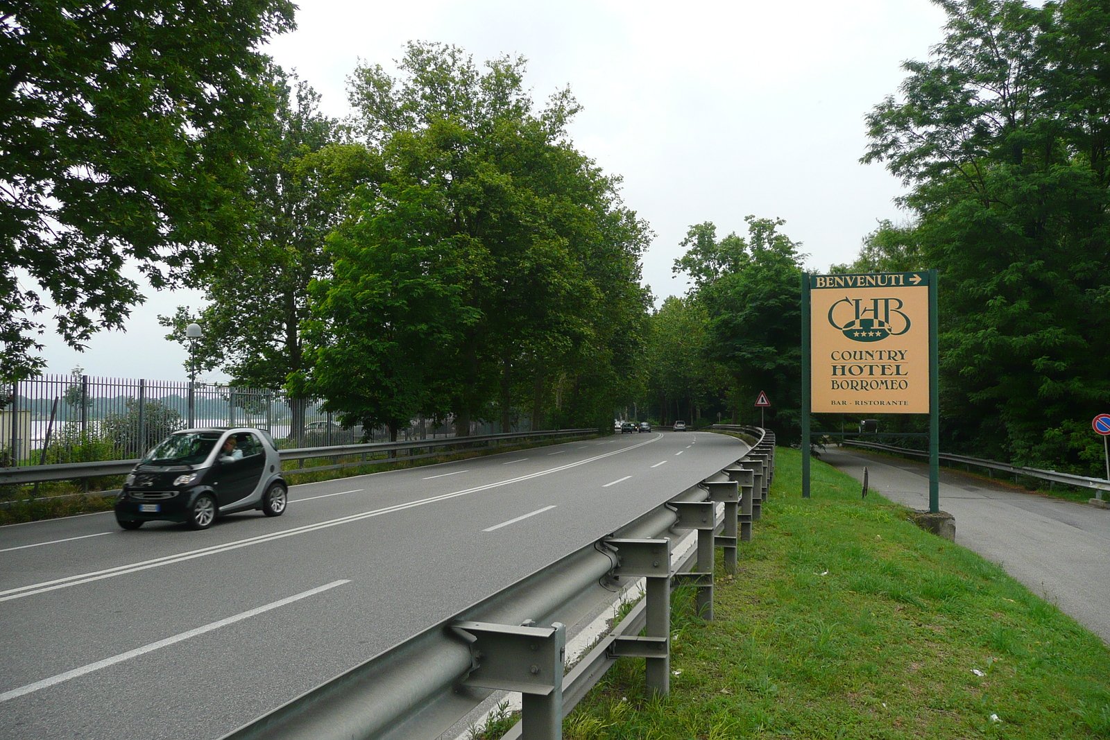 รูปถ่าย อิตาลี(Italy) มิลาน(Milan) โรงแรมคันทรีบอร์โรเมโอ(Country Hotel Borromeo) 2008-06 3