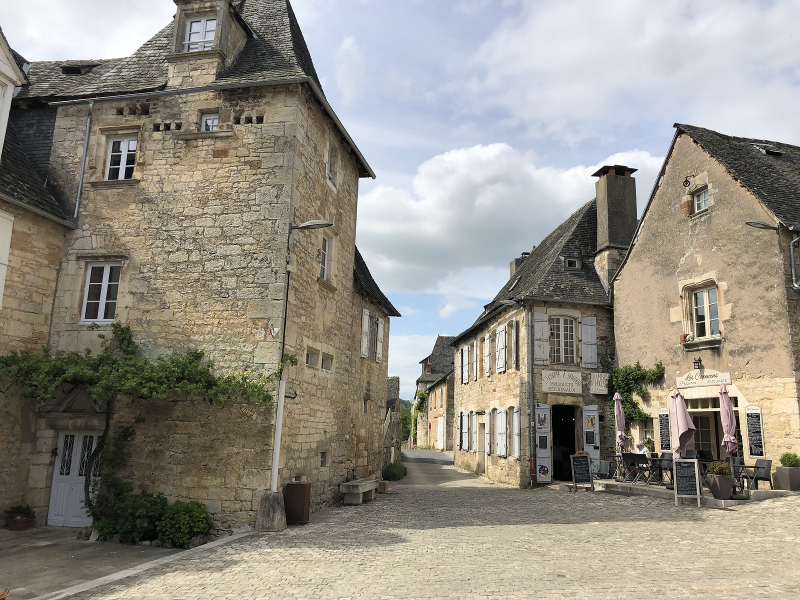 รูปถ่าย ฝรั่งเศส(France) ตูแรน(Turenne) 2018-04 104