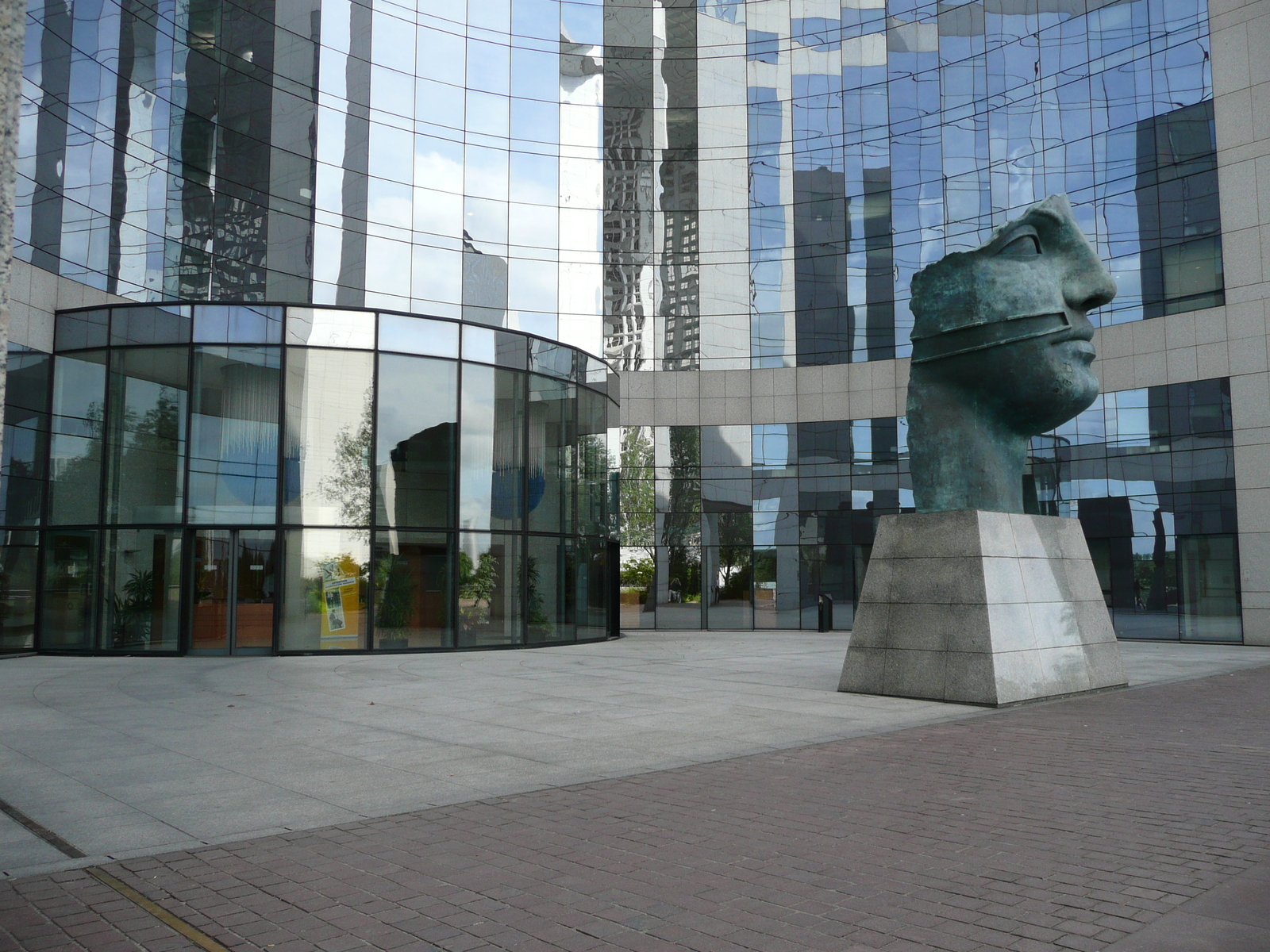 รูปถ่าย ฝรั่งเศส(France) ปารีส(Paris) ลาเดฟ็องส์(La Defense) 2007-05 20
