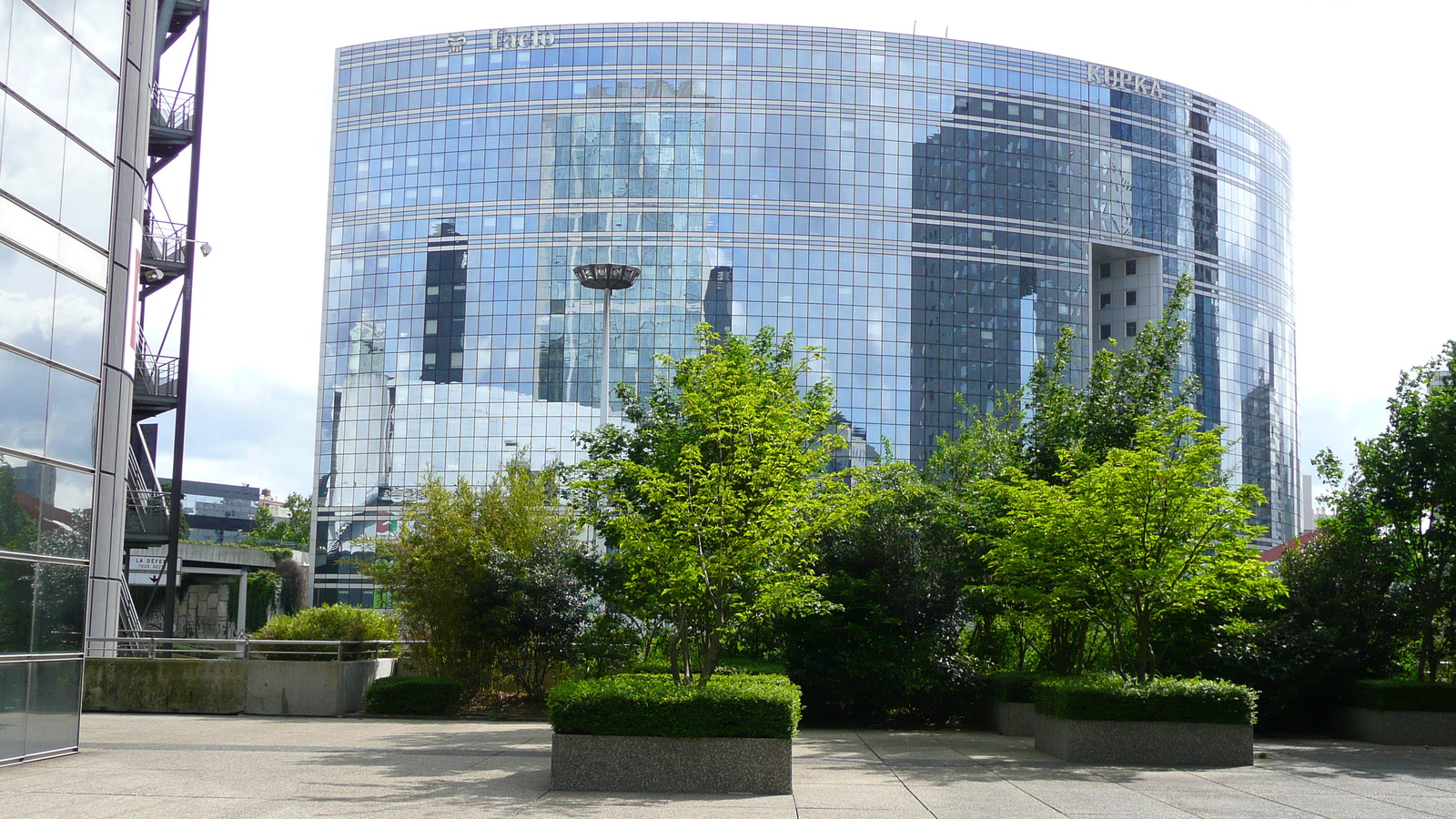 รูปถ่าย ฝรั่งเศส(France) ปารีส(Paris) ลาเดฟ็องส์(La Defense) 2007-05 200