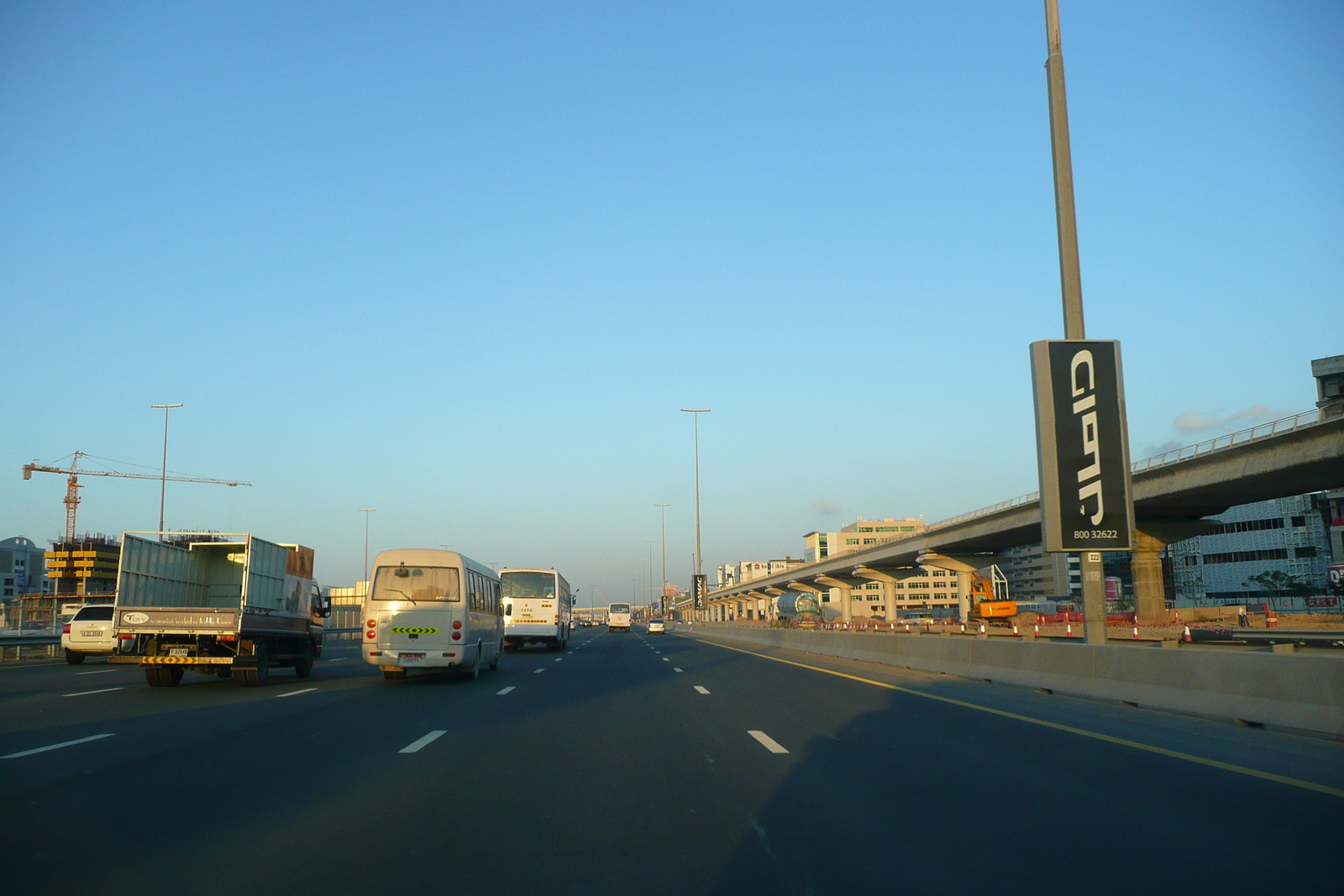 รูปถ่าย สหรัฐอาหรับเอมิเรตส์(United Arab Emirates) ดูไบ(Dubai) จุมัยเราะห์(Jumeirah) 2009-01 30