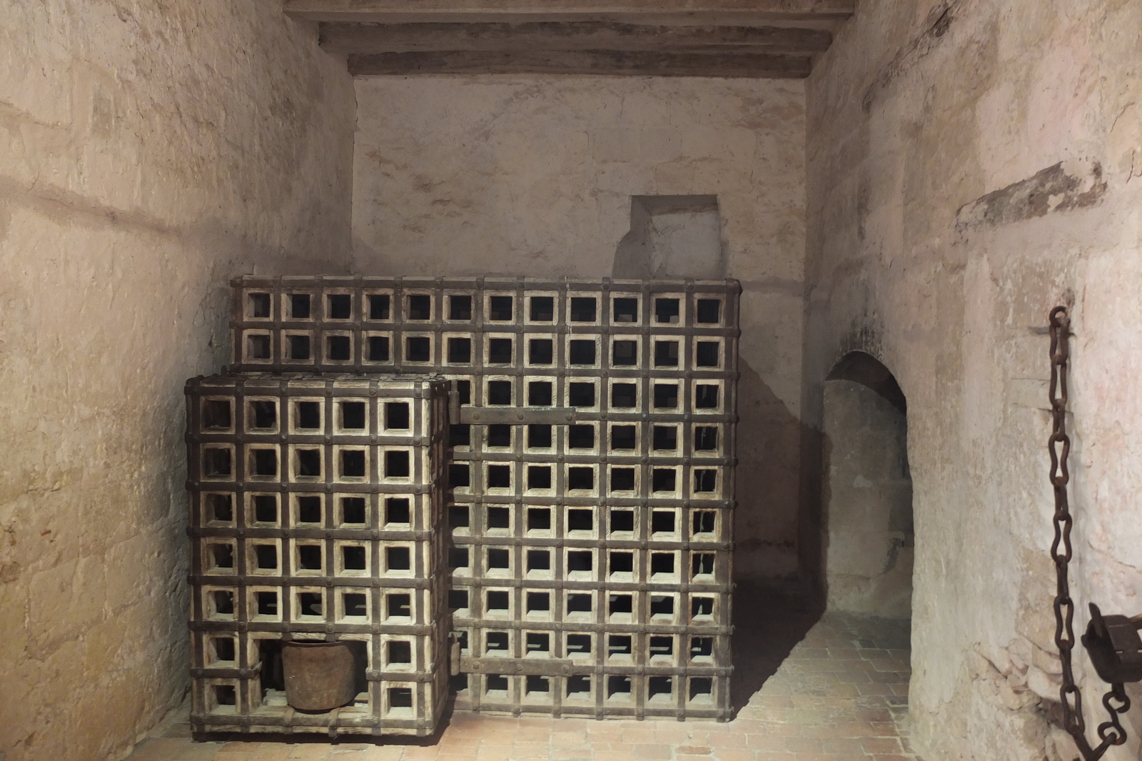 รูปถ่าย ฝรั่งเศส(France) ปราสาทลอช(Loches Castle) 2013-01 99