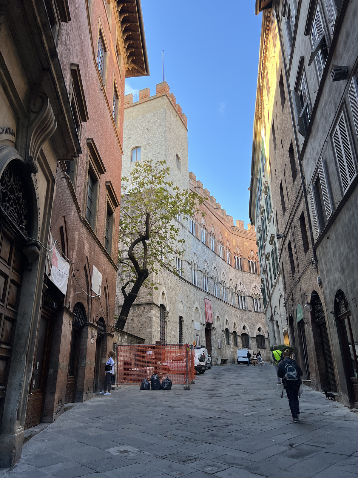 รูปถ่าย อิตาลี(Italy) ซีเอน่า(Siena) 2021-09 22