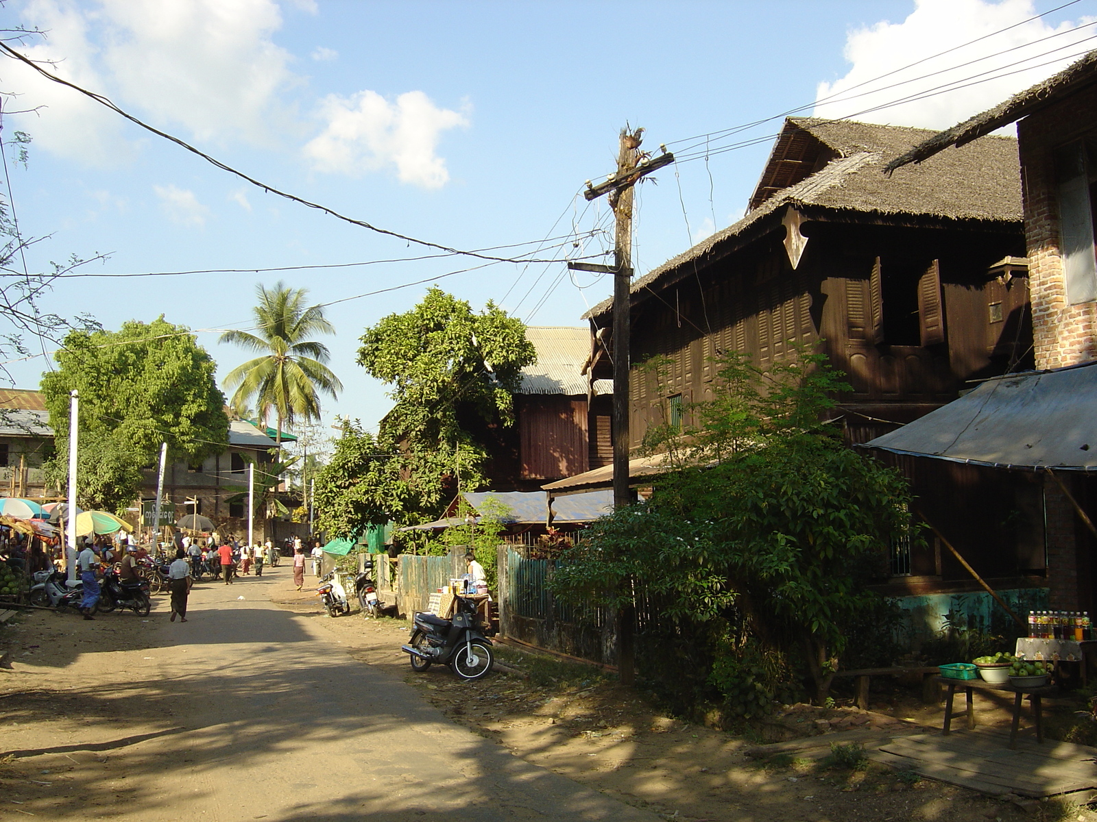 รูปถ่าย พม่า(Myanmar) มะริด(Myeik (Mergui)) 2005-01 142