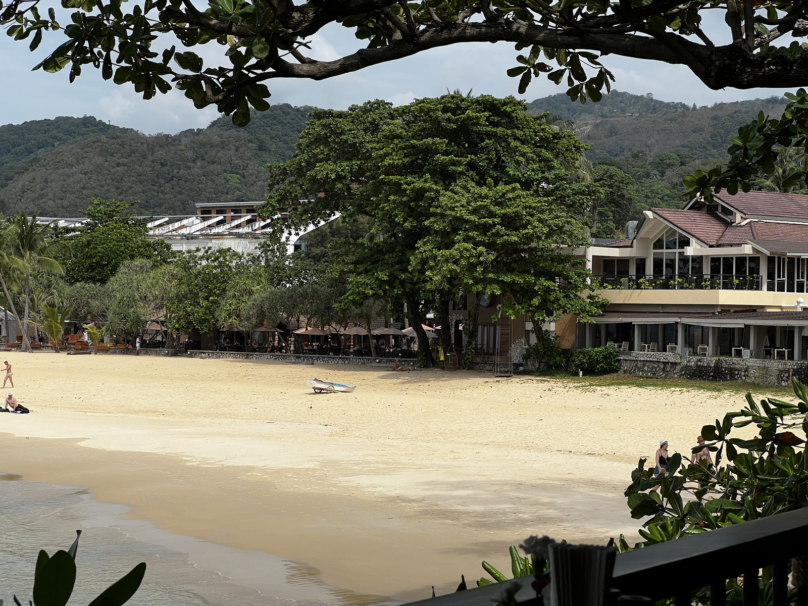 รูปถ่าย ไทย(Thailand) ภูเก็ต(Phuket) หาดกะรน(Karon Beach) ร้านอาหารออนเดอะร็อก(On the rock Restaurant) 2021-12 44