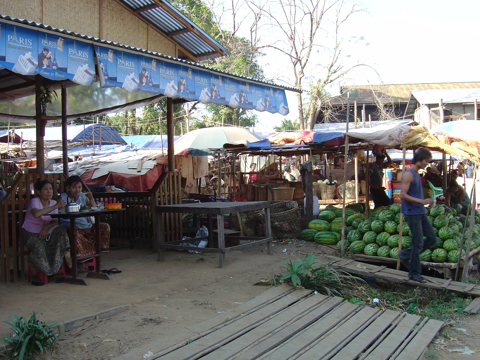 รูปถ่าย พม่า(Myanmar) มะริด(Myeik (Mergui)) 2005-01 165