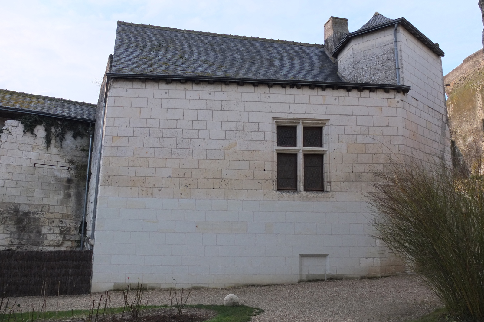 รูปถ่าย ฝรั่งเศส(France) ปราสาทลอช(Loches Castle) 2013-01 51