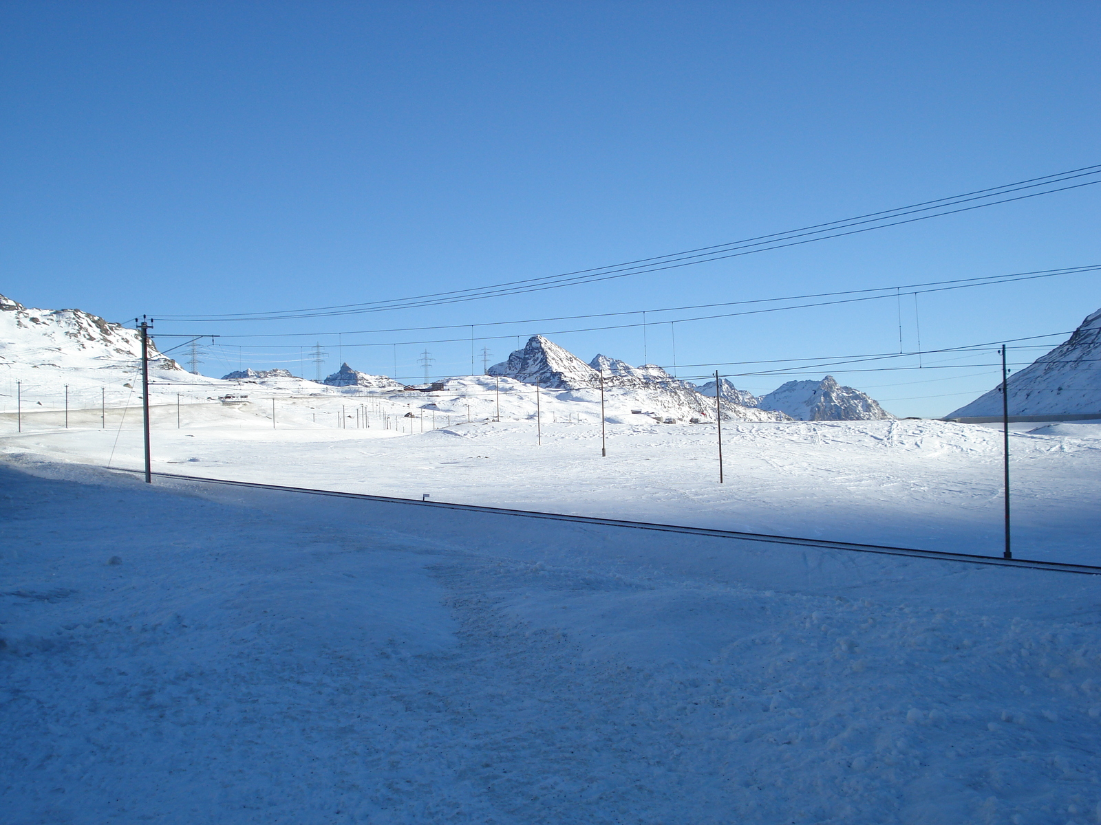 รูปถ่าย สวิสเซอร์แลนด์(Switzerland) จากปอนเตรซีนาไปลาโกเบียนโก(From Pontresina to Lago Bianco) 2007-01 79