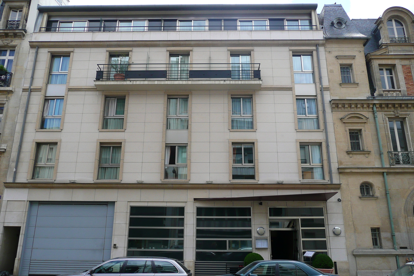 รูปถ่าย ฝรั่งเศส(France) ปารีส(Paris) ถนนอ็องแปร์(Rue Ampere) 2007-06 49