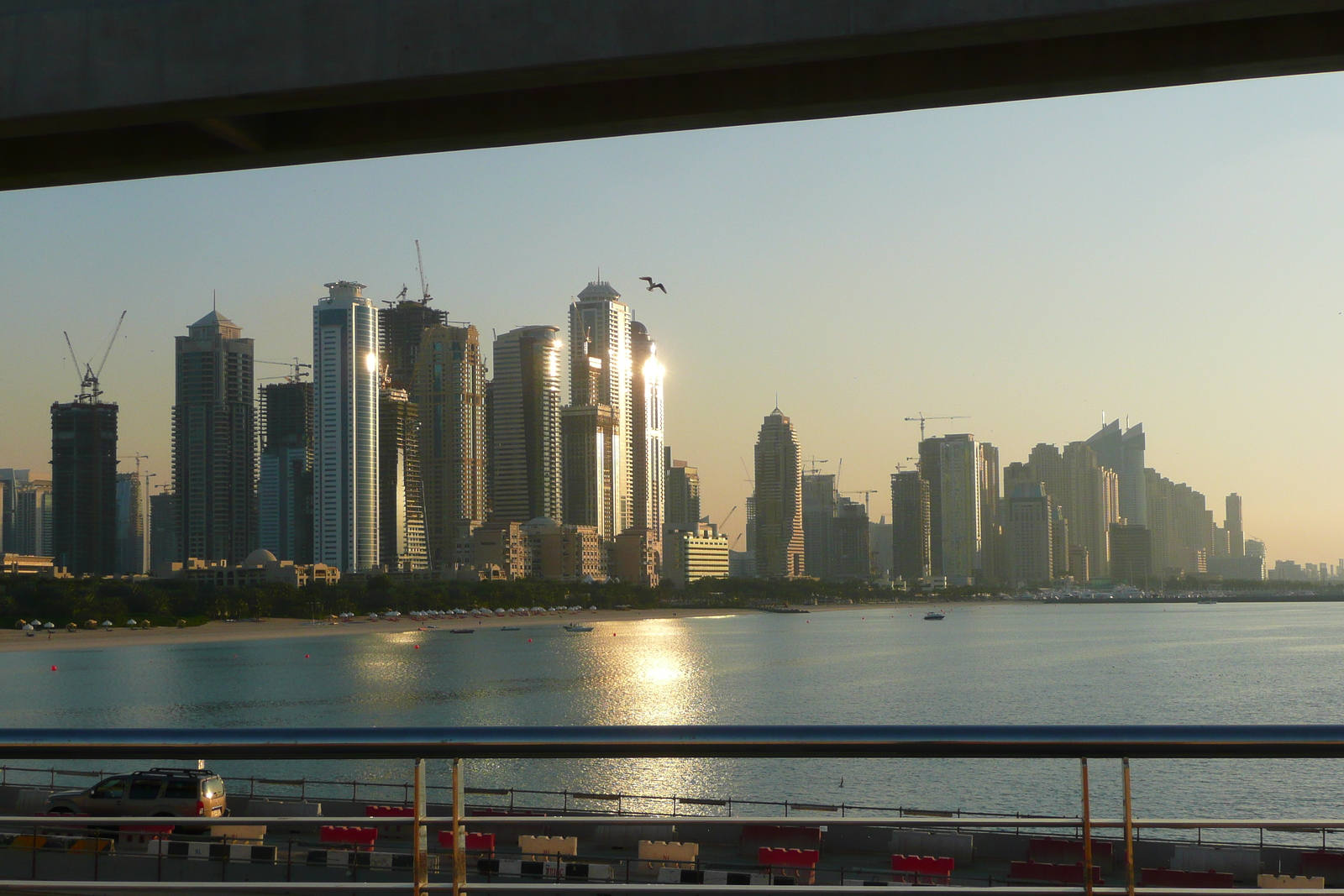 รูปถ่าย สหรัฐอาหรับเอมิเรตส์(United Arab Emirates) ดูไบ(Dubai) ปาล์มจุมัยเราะห์(Palm Jumeirah) 2009-01 1