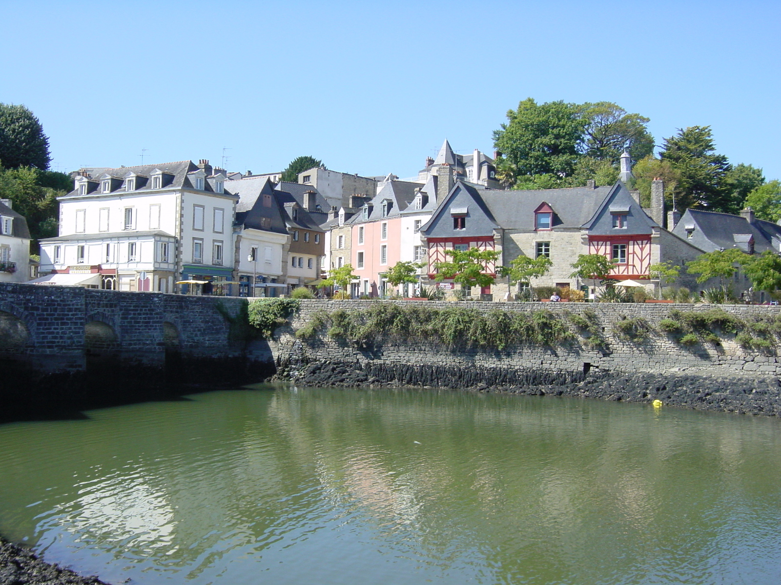 รูปถ่าย ฝรั่งเศส(France) แซ็งต์-อาน-ดอแร(Saint anne d'auray) 2003-09 22