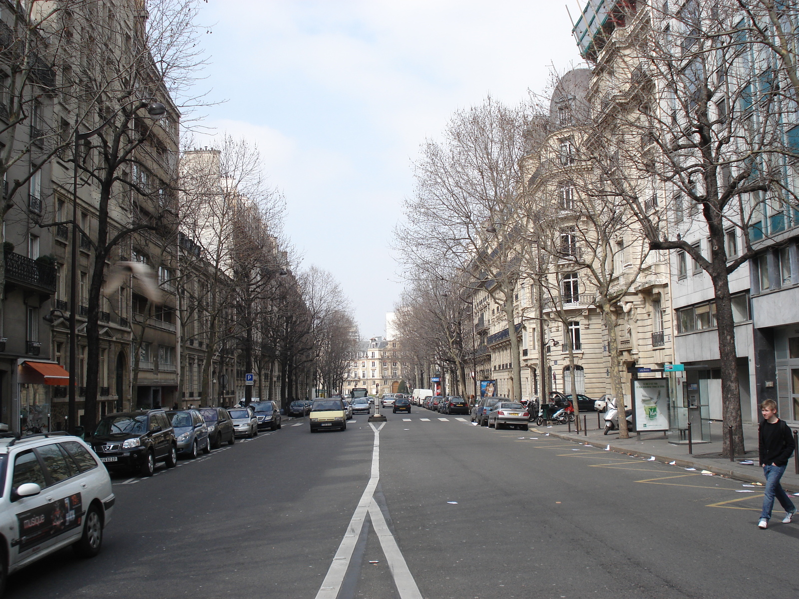 รูปถ่าย ฝรั่งเศส(France) ปารีส(Paris) บูเลอวาร์ด  มาเลแอร์บ(Boulevard Malesherbes) 2006-03 7