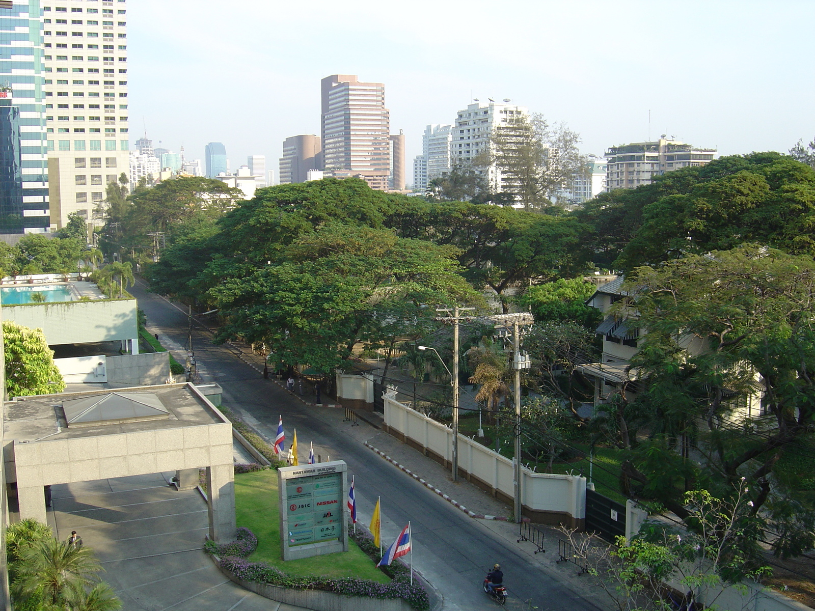 รูปถ่าย ไทย(Thailand) กรุงเทพมหานคร(Bangkok) รถไฟฟ้า(Sky Train) 2004-12 114