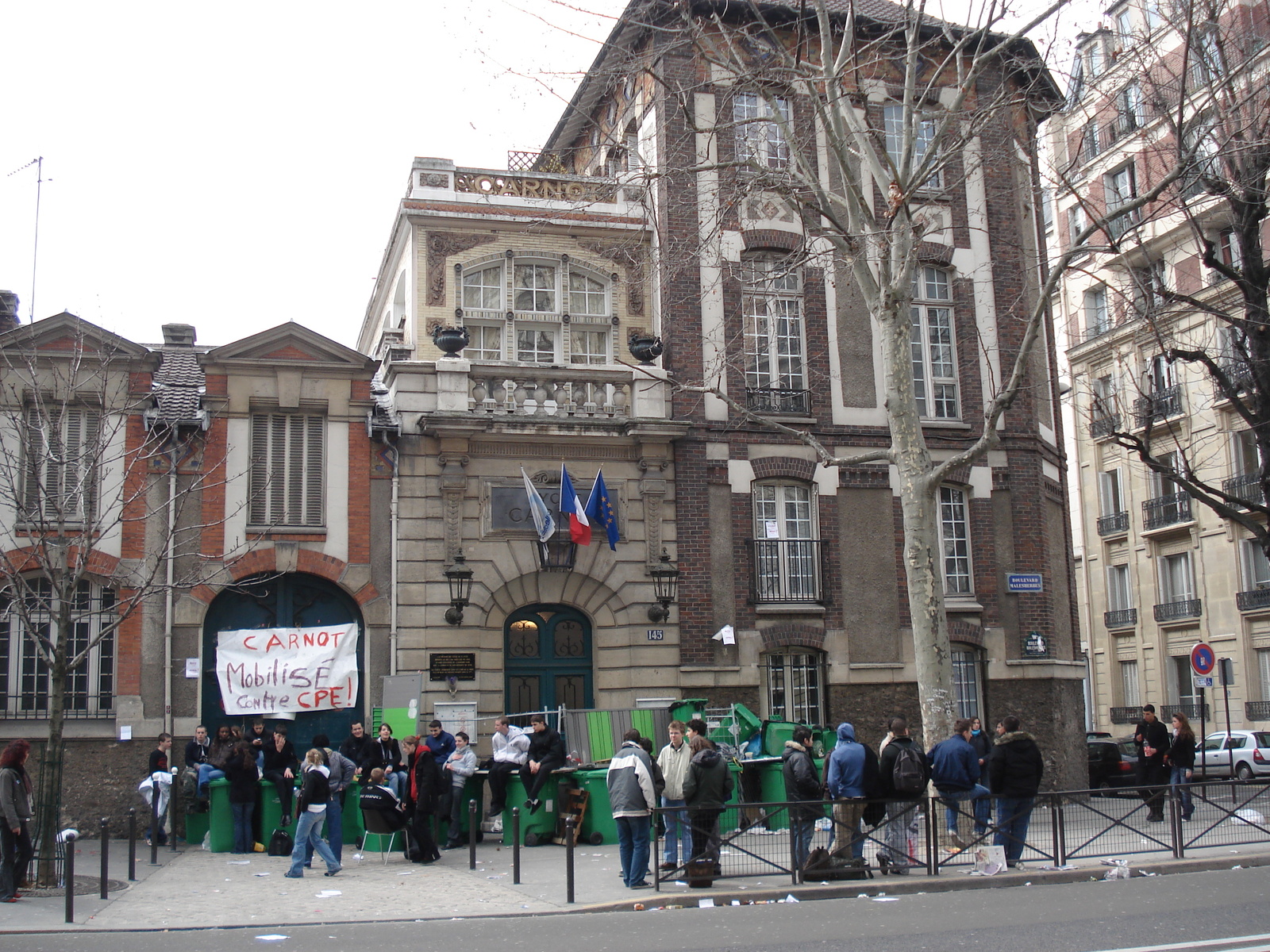 รูปถ่าย ฝรั่งเศส(France) ปารีส(Paris) บูเลอวาร์ด  มาเลแอร์บ(Boulevard Malesherbes) 2006-03 21