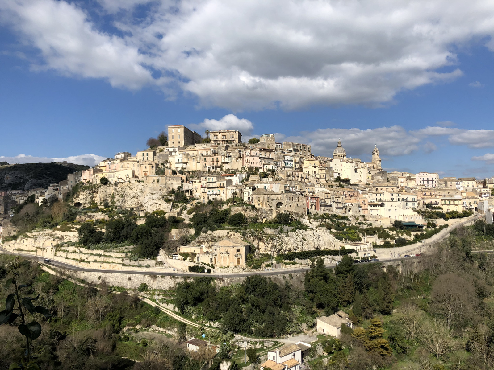 รูปถ่าย อิตาลี(Italy) ซิซิลี(Sicily) โมดีกา(Modica) 2020-02 16