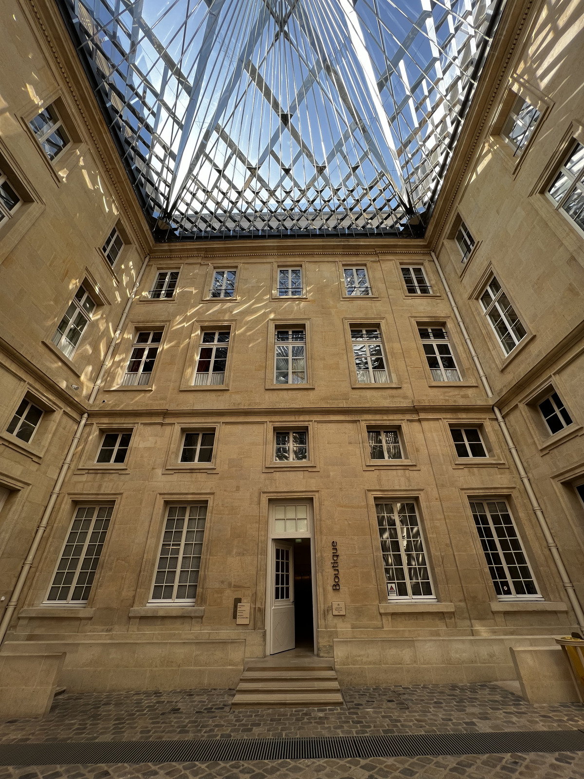 รูปถ่าย ฝรั่งเศส(France) ปารีส(Paris) โอเตลเดอลามารีน(Hotel de la Marine) 2023-04 88