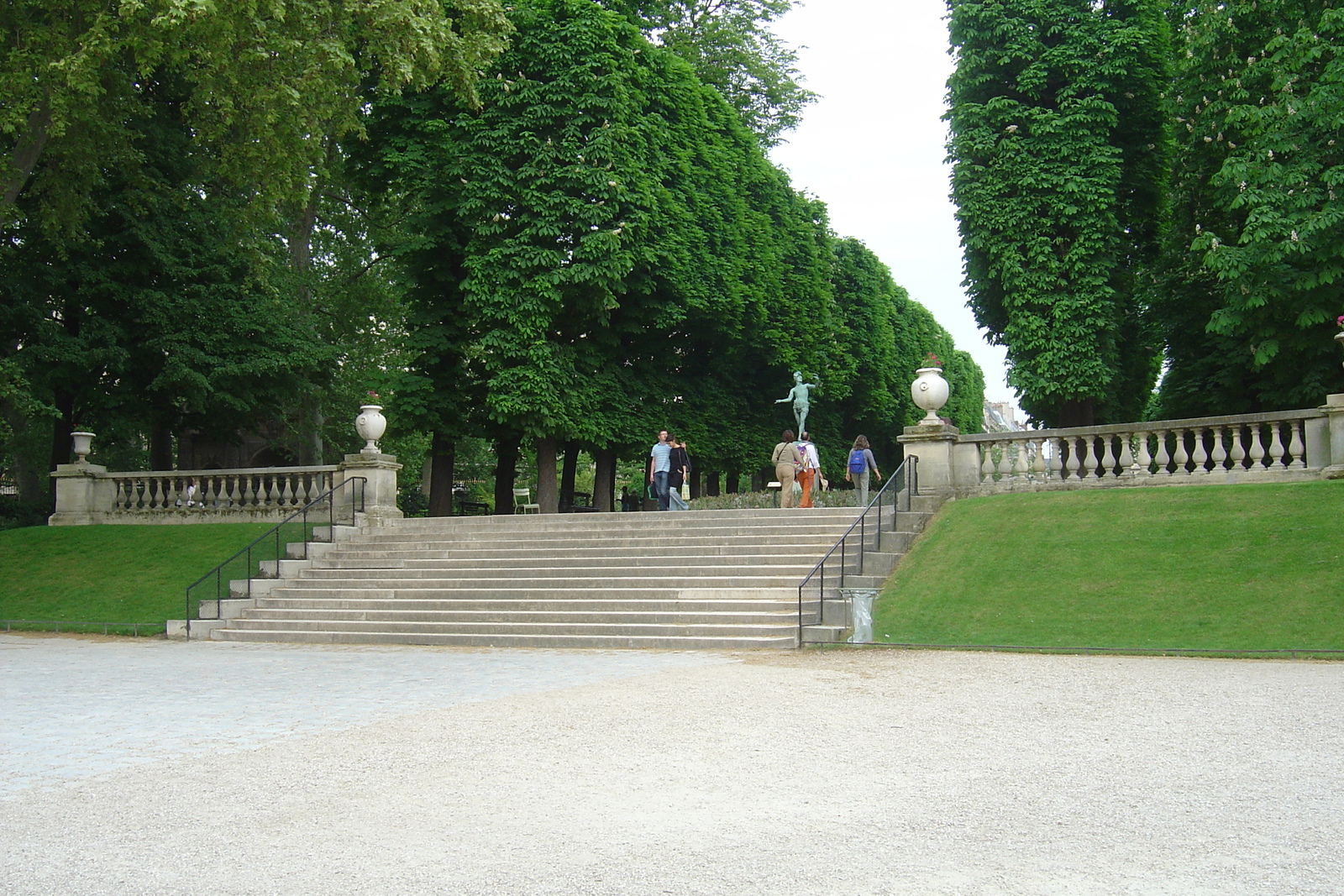 รูปถ่าย ฝรั่งเศส(France) ปารีส(Paris) สวนลักเซมเบิร์ก(Luxembourg Garden) 2007-04 160