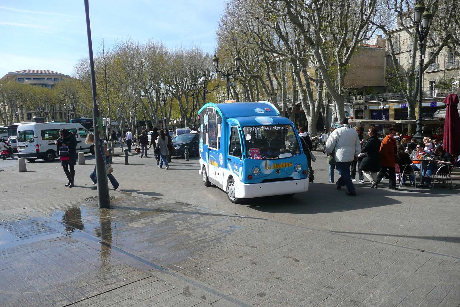 รูปถ่าย ฝรั่งเศส(France) แอ็กซ์-อ็อง-โพรว็องส์(Aix en Provence) จัตุรัสนายพลเดอโกล(Place du General de Gaulle) 2008-04 12