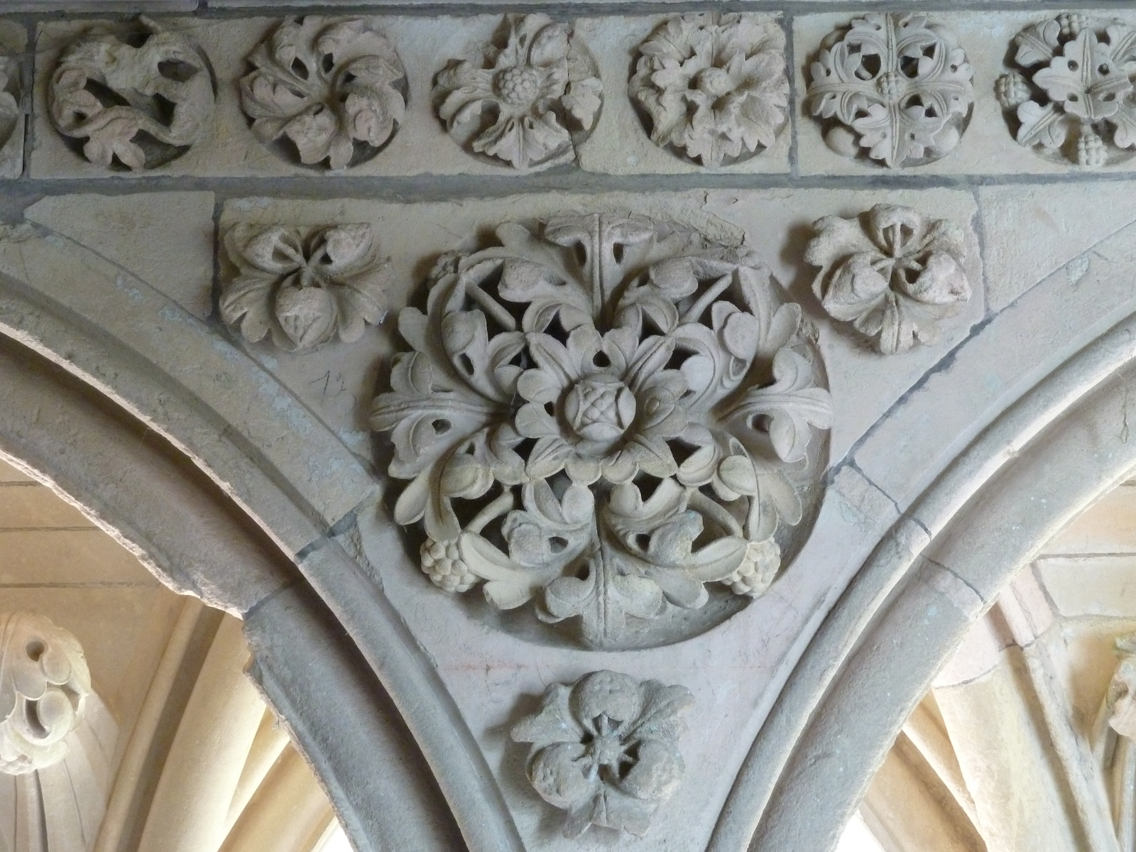 รูปถ่าย ฝรั่งเศส(France) มงแซ็งมีแชล(Mont St Michel) ระเบียงคดแอบบีมงแซ็งมีแชล(Mont St Michel Abbey Cloister) 2010-04 45