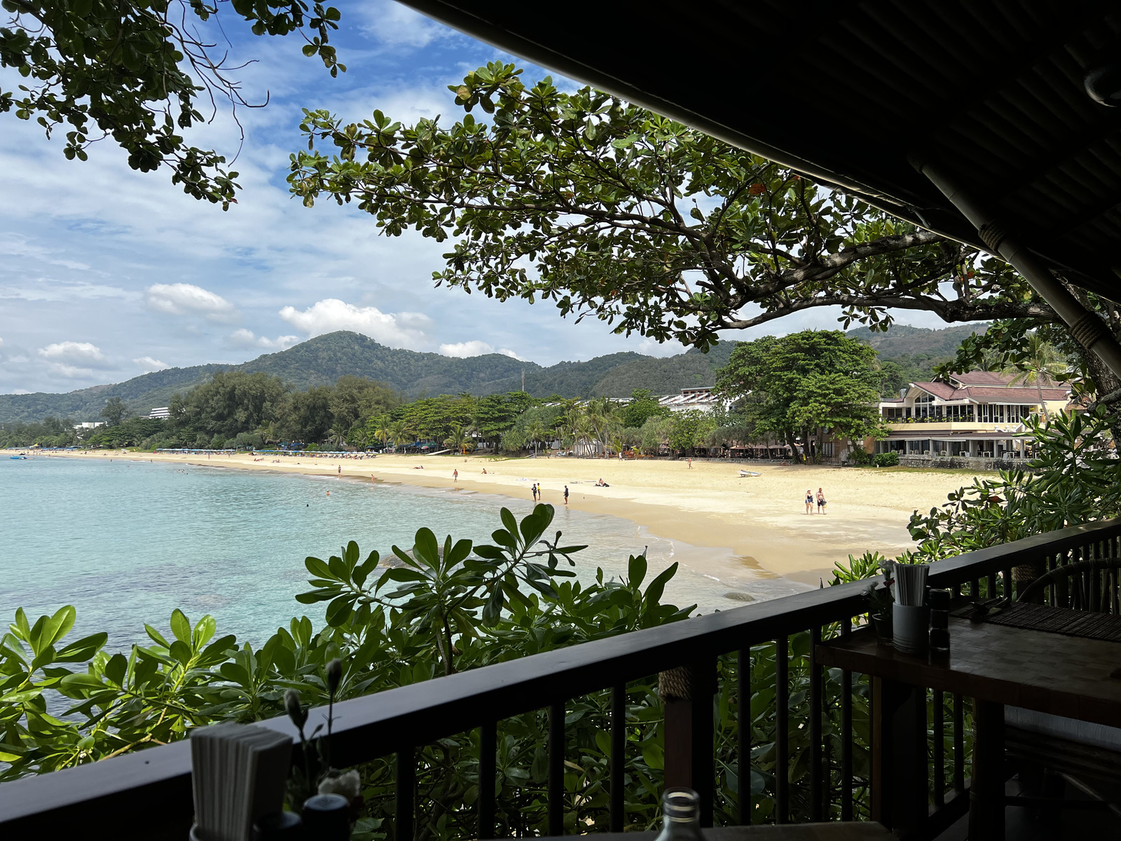 รูปถ่าย ไทย(Thailand) ภูเก็ต(Phuket) หาดกะรน(Karon Beach) ร้านอาหารออนเดอะร็อก(On the rock Restaurant) 2021-12 57