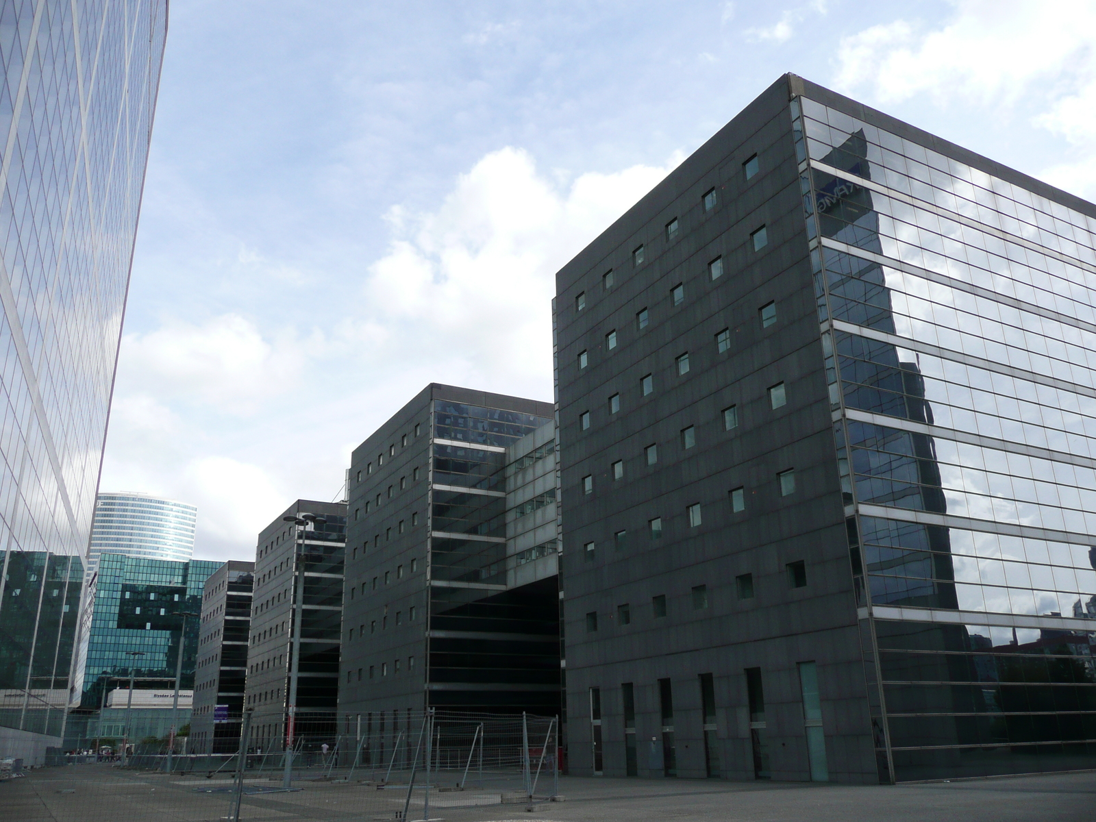 รูปถ่าย ฝรั่งเศส(France) ปารีส(Paris) ลาเดฟ็องส์(La Defense) 2007-05 203