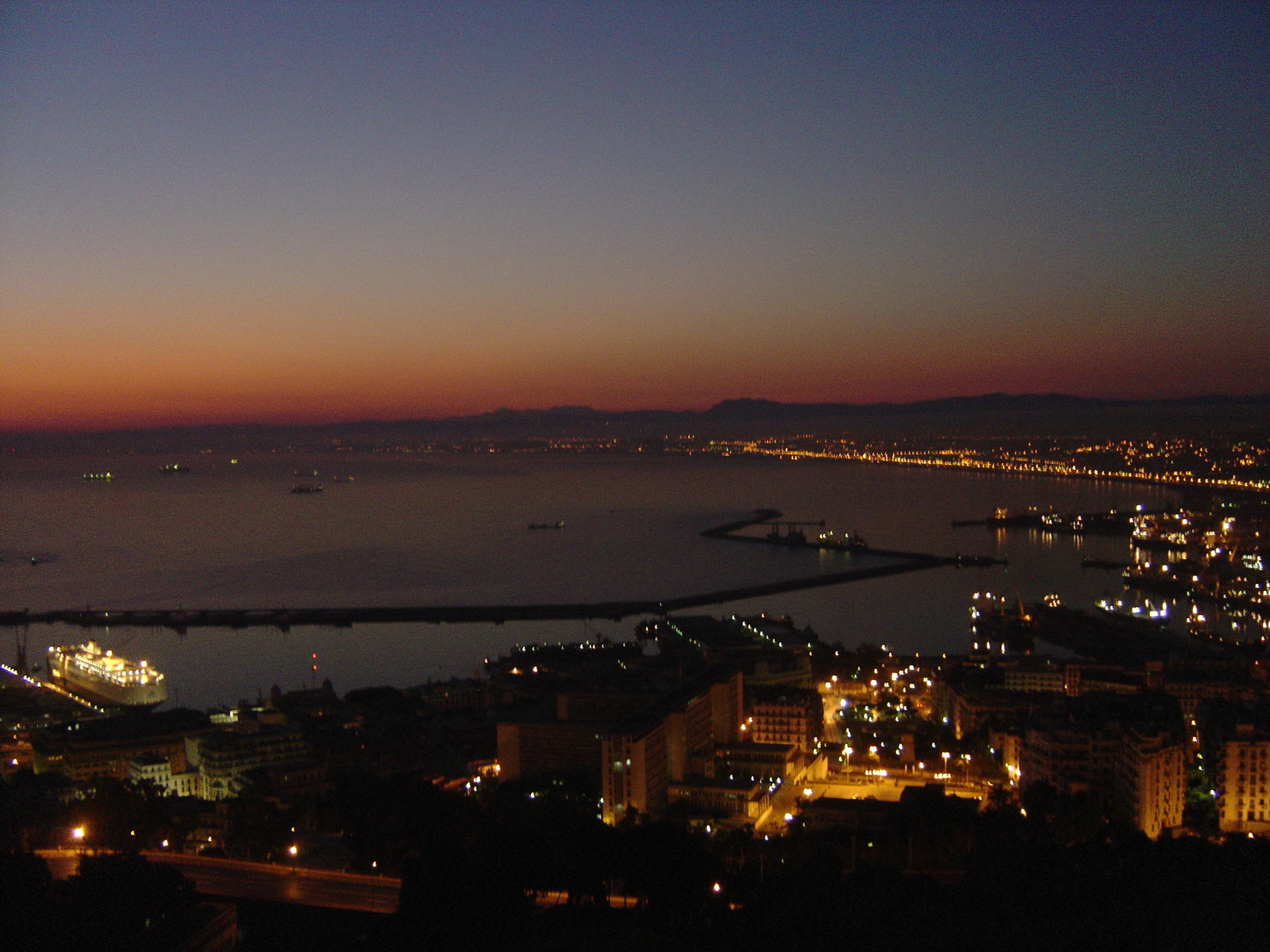 รูปถ่าย แอลจีเรีย(Algeria) แอลเจียร์(Algiers) 2004-09 21