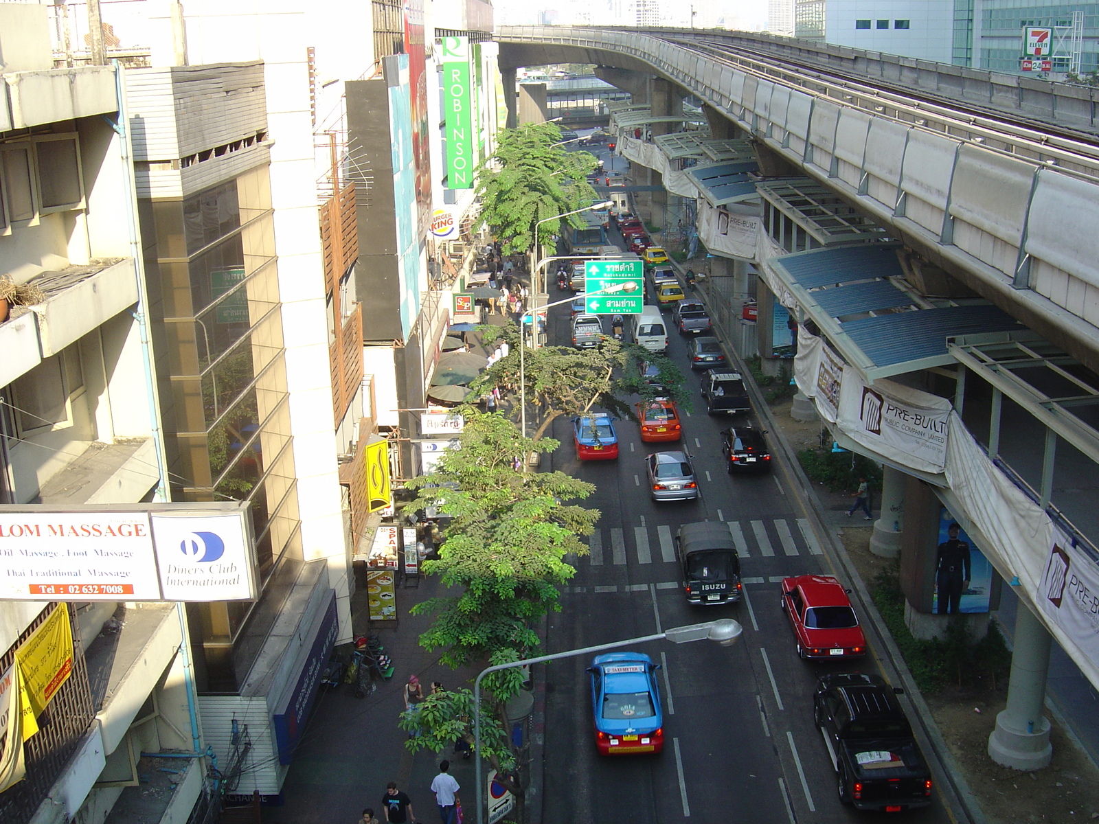 รูปถ่าย ไทย(Thailand) กรุงเทพมหานคร(Bangkok) รถไฟฟ้า(Sky Train) 2004-12 7