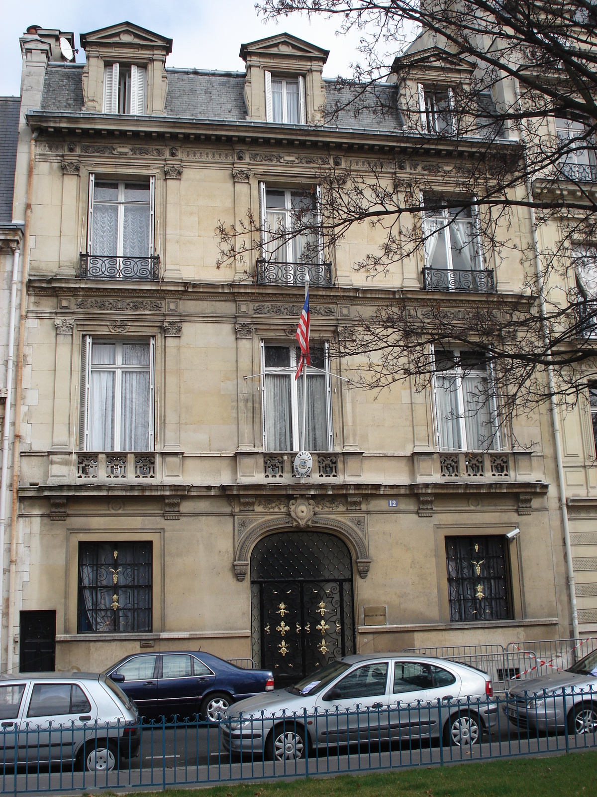 รูปถ่าย ฝรั่งเศส(France) ปารีส(Paris) คุ้มที่ 17 (17th Arrondissement) ปลาส  มาเลแอร์บ(Place Malesherbes) 2006-03 11