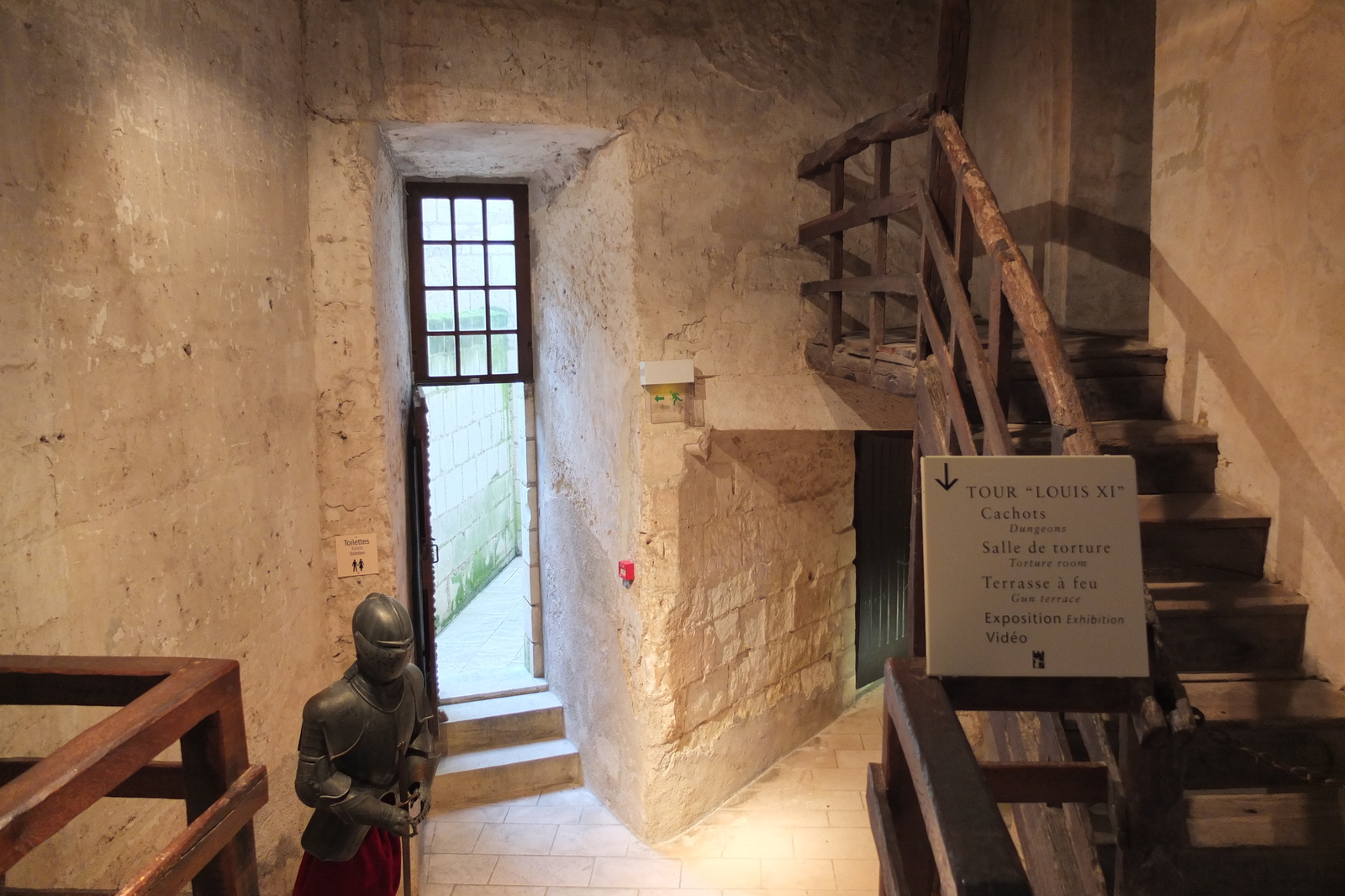 รูปถ่าย ฝรั่งเศส(France) ปราสาทลอช(Loches Castle) 2013-01 104
