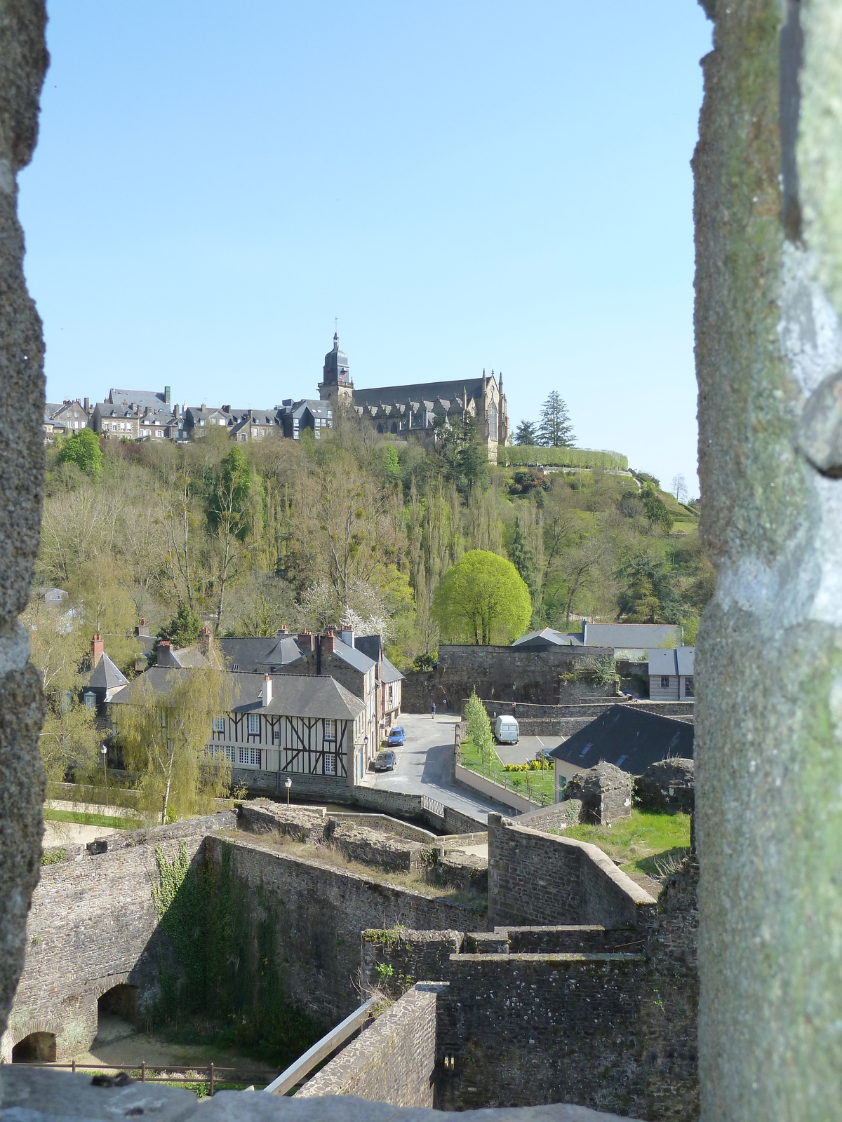 รูปถ่าย ฝรั่งเศส(France) ฟูแฌร์(Fougeres) 2010-04 188