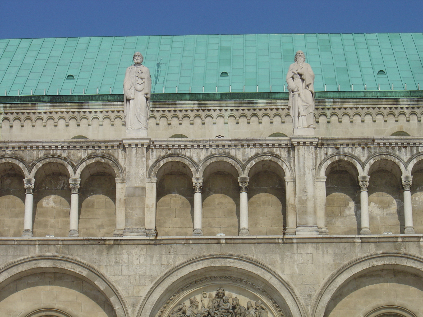 รูปถ่าย ฮังการี(Hungary) เปคส์(Pecs) 2005-03 16