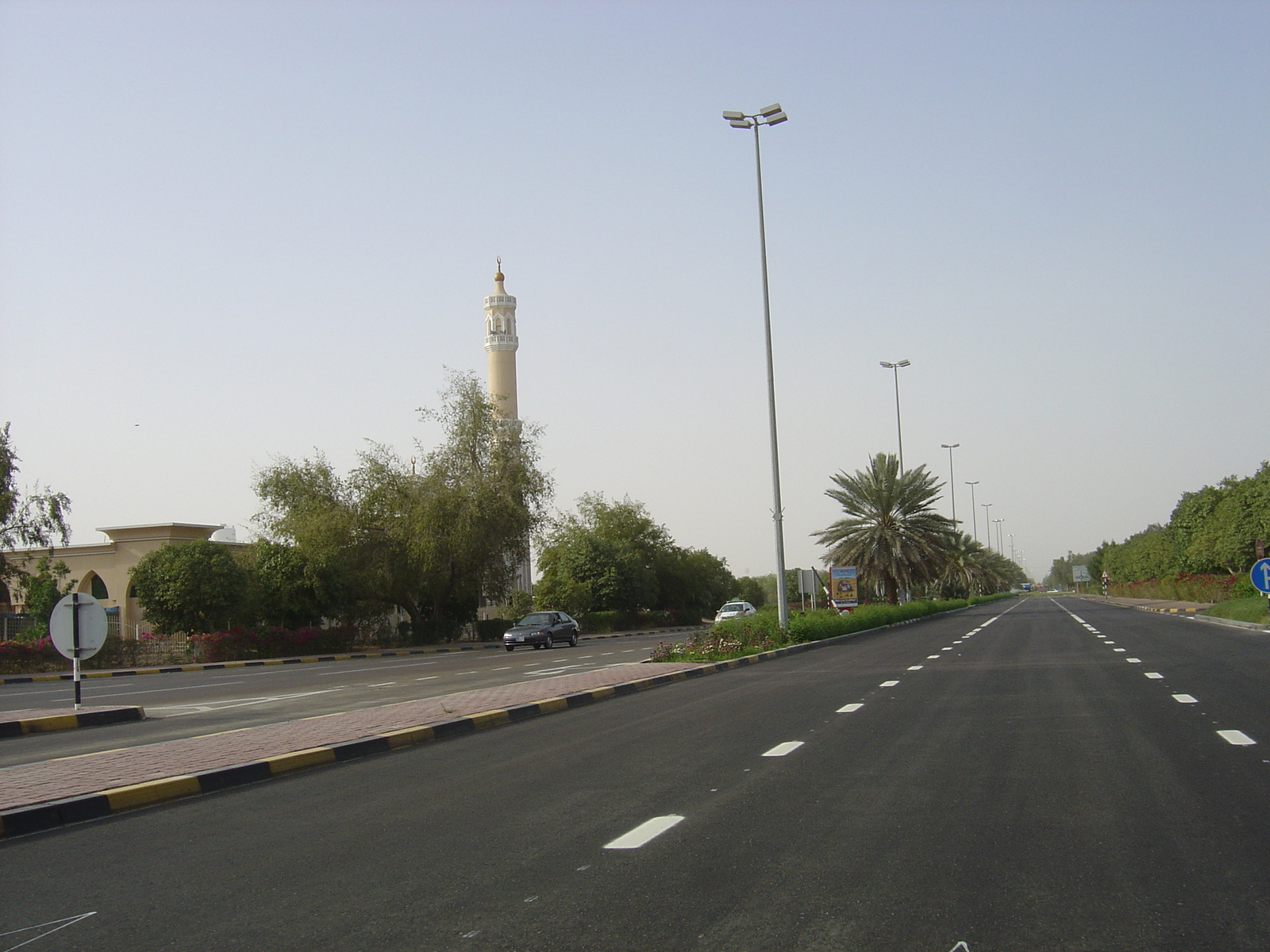 รูปถ่าย สหรัฐอาหรับเอมิเรตส์(United Arab Emirates) อาเลอิน(Al Ain) 2005-03 44
