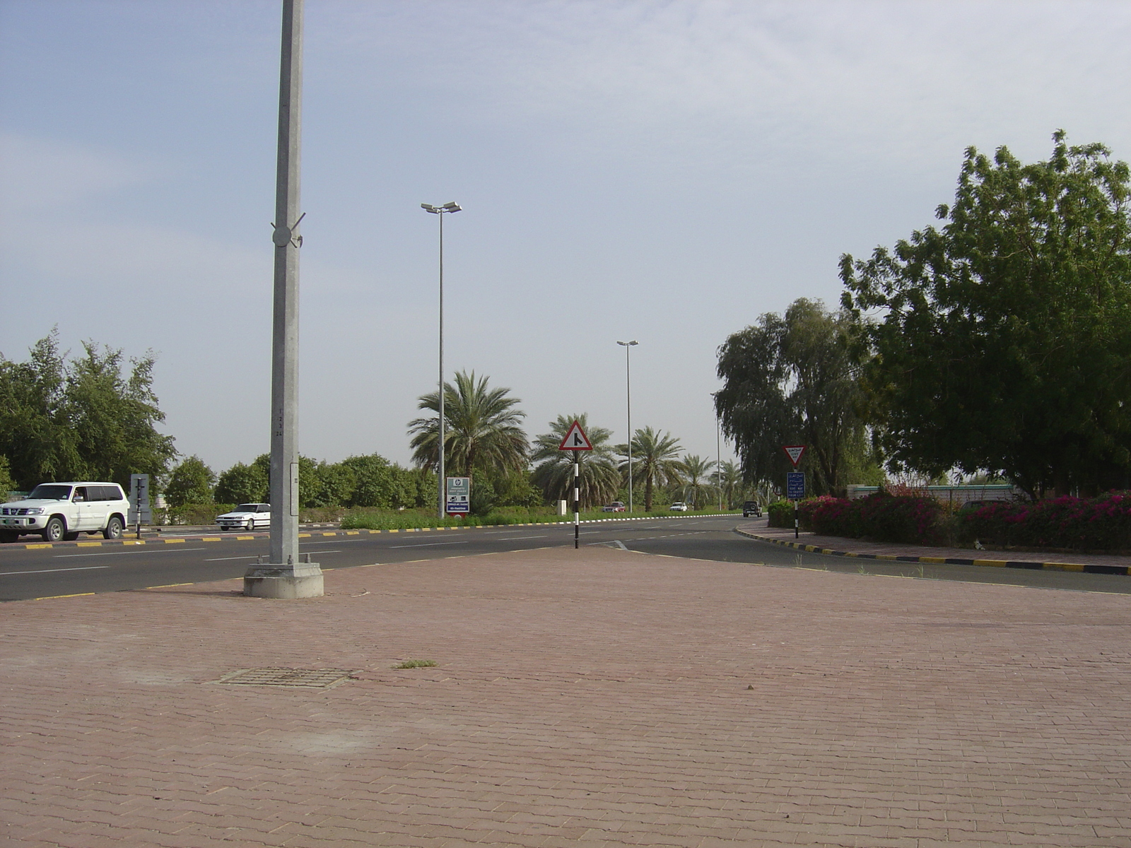 รูปถ่าย สหรัฐอาหรับเอมิเรตส์(United Arab Emirates) อาเลอิน(Al Ain) 2005-03 45