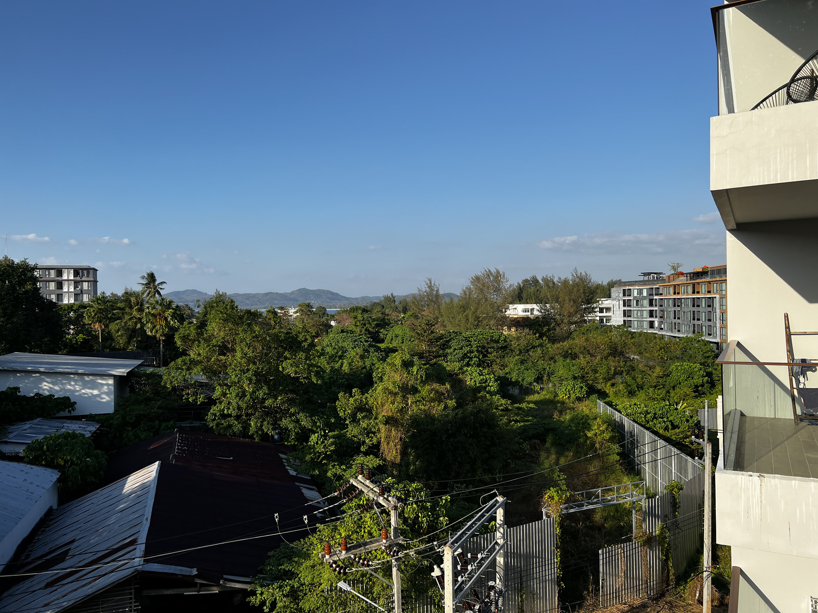 รูปถ่าย ไทย(Thailand) ภูเก็ต(Phuket) หาดสุรินทร์(Surin Beach) โรงแรมซิกซ์ธ์อเวนิว(6th Avenue Hotel) 2021-12 12