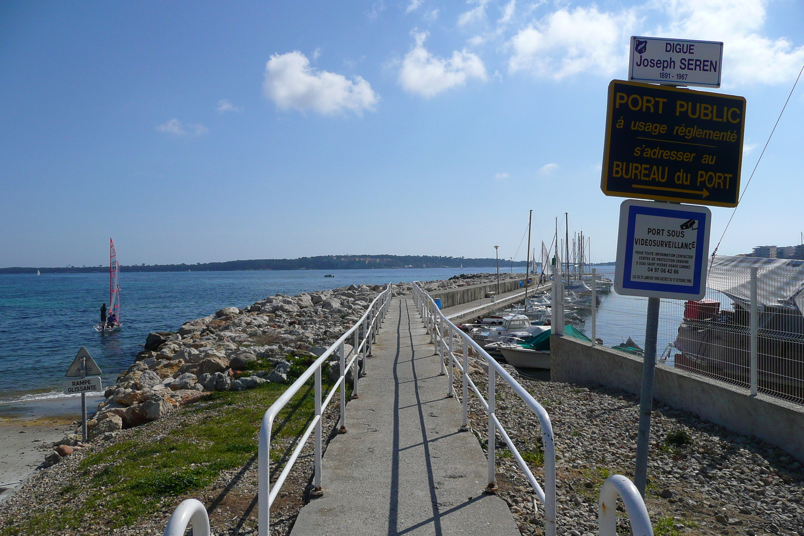 รูปถ่าย ฝรั่งเศส(France) คานส์(Cannes) หาดกาซาแญร์(Plage Gazagnaire) 2008-03 4