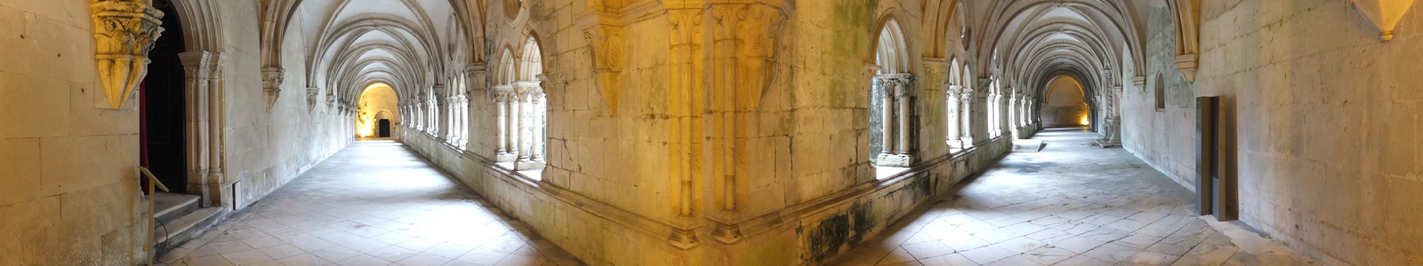 รูปถ่าย โปรตุเกส(Portugal) อัลโกบาซา(Alcobaca) 2013-01 127