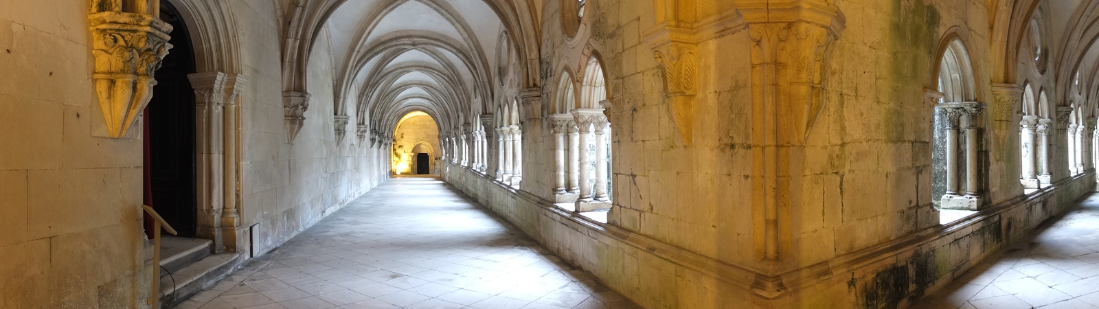 รูปถ่าย โปรตุเกส(Portugal) อัลโกบาซา(Alcobaca) 2013-01 119