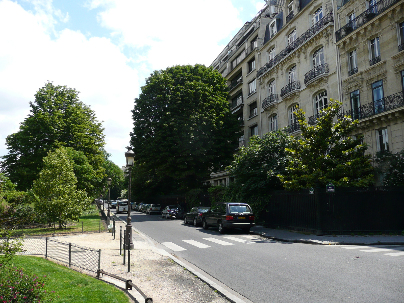 รูปถ่าย ฝรั่งเศส(France) ปารีส(Paris) ถนนฟอช(Avenue Foch) 2007-06 104