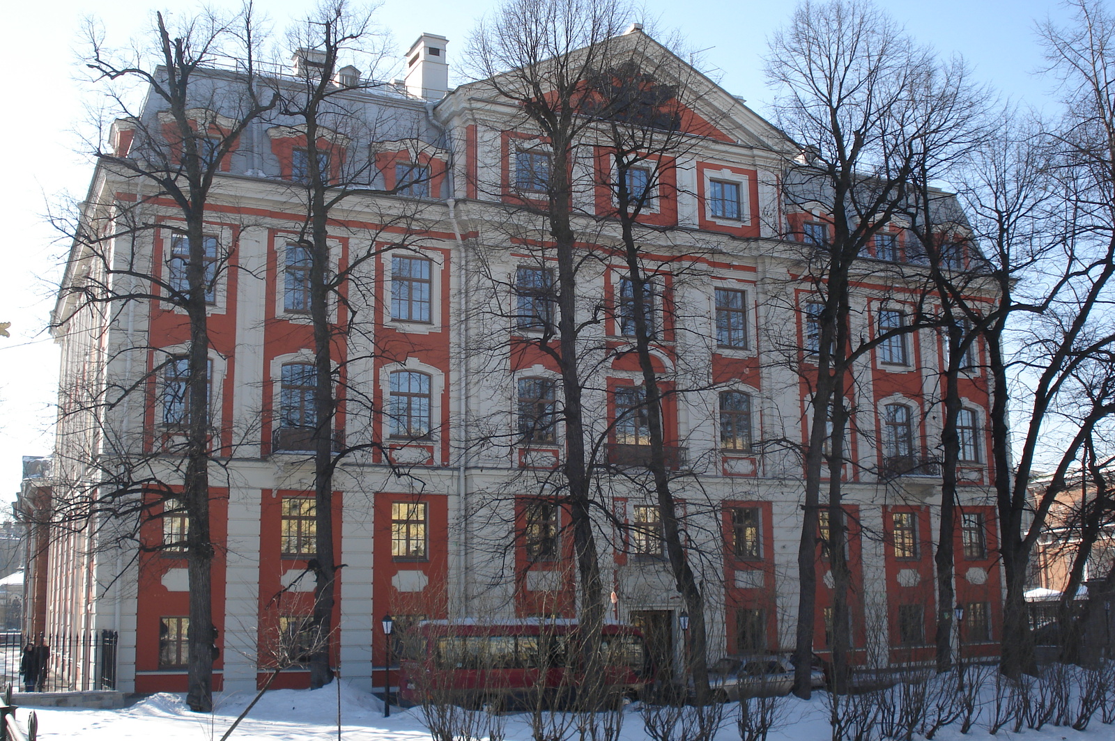 รูปถ่าย รัสเซีย(Russia) เซนต์ปีเตอร์สเบิร์ก(St Petersburg) มาร์โซโวโปล(Marsovo Pole) 2006-03 4