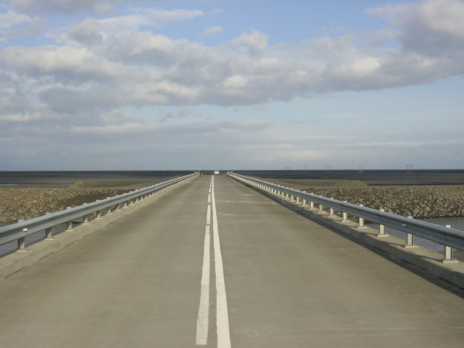 รูปถ่าย ไอซ์แลนด์(Iceland) ถนนหมายเลข 1 จากโยกุลซาร์เลานไปวีก(Road 1 Jokulsarlon to vik) 2003-06 28
