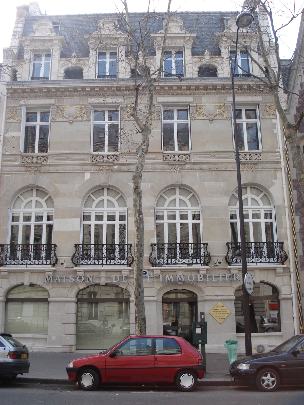 รูปถ่าย ฝรั่งเศส(France) ปารีส(Paris) คุ้มที่ 17 (17th Arrondissement) ปลาส  มาเลแอร์บ(Place Malesherbes) 2006-03 26